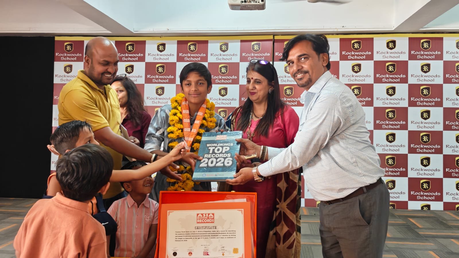 Udaipur’s Tanmay Darg Achieves Asia Book of Records with Exceptional Memory Skills