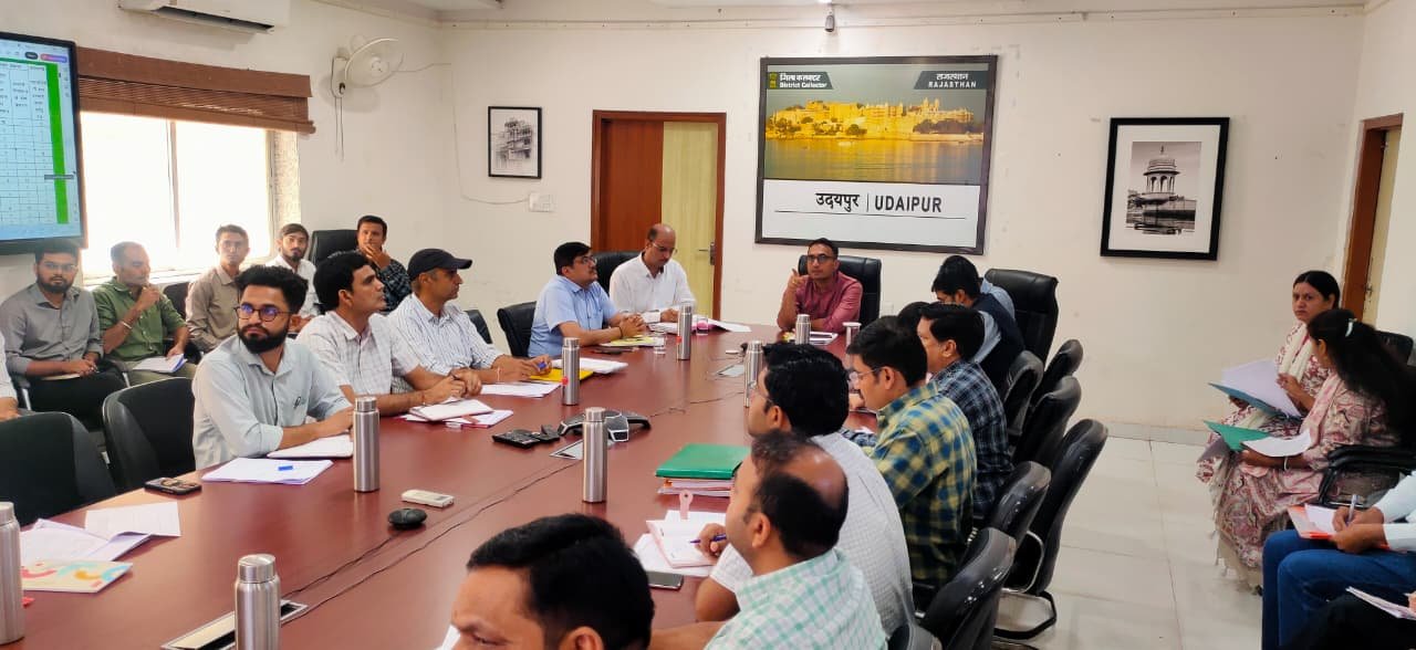 राजस्व प्रकरणों के समयबद्ध निस्तारण के निर्देश