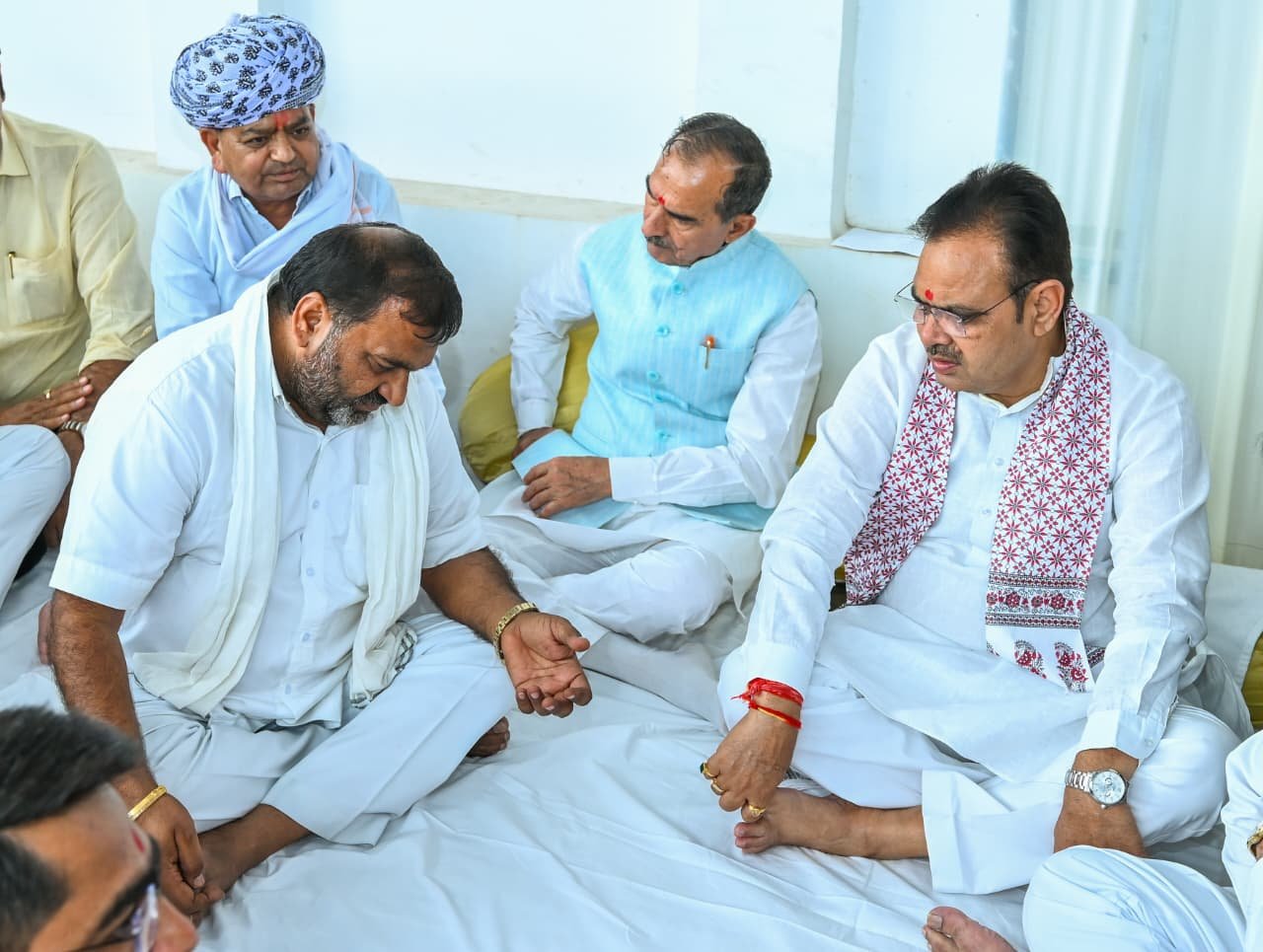मुख्यमंत्री भजनलाल शर्मा ने विधायक उदयलाल डांगी के स्व. पिताजी को दी श्रद्धांजलि