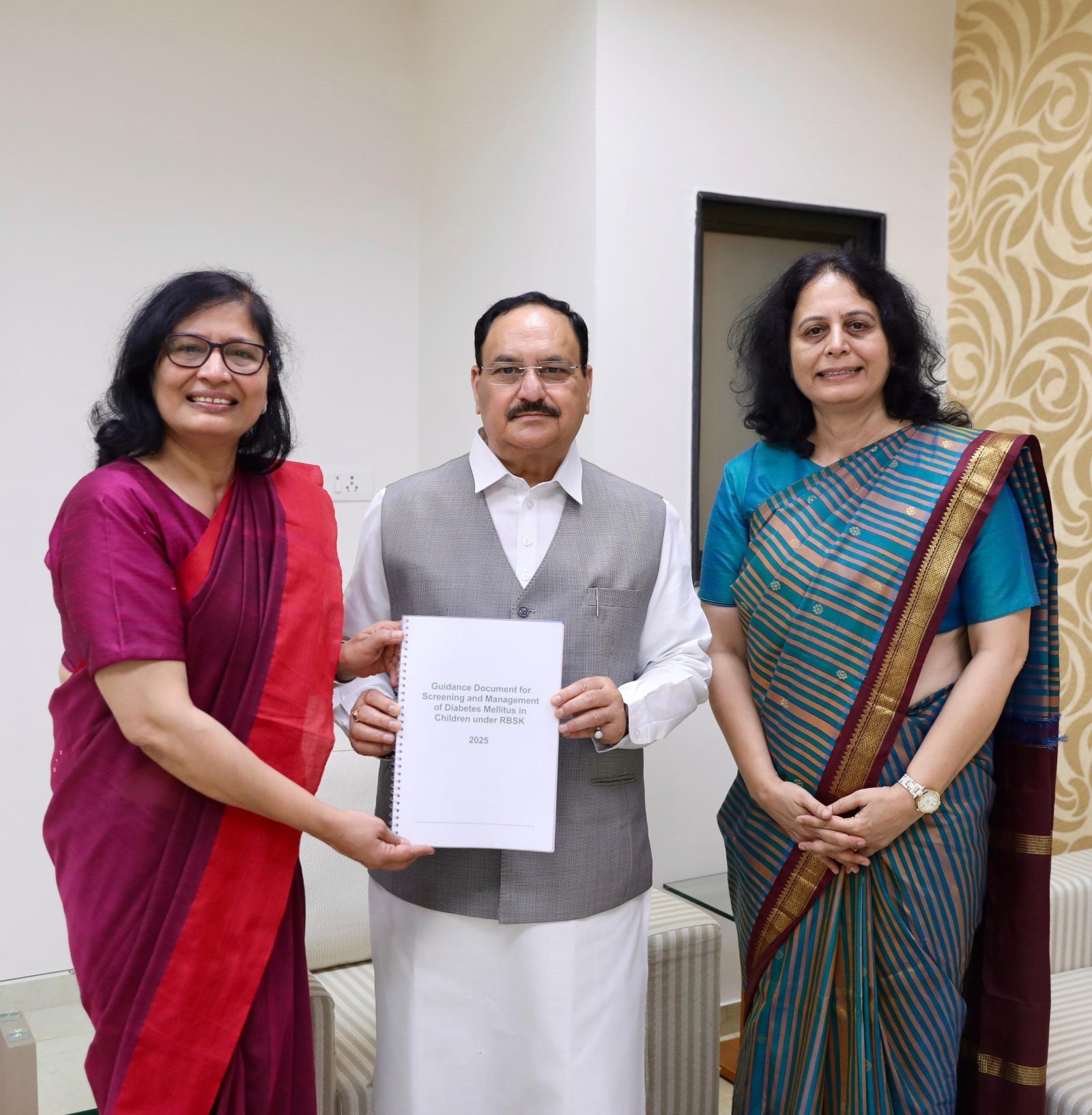 Gratitude Expressed to Union Health Minister for Issuing Guidelines and Policy for Children with Type 1 Diabetes in India