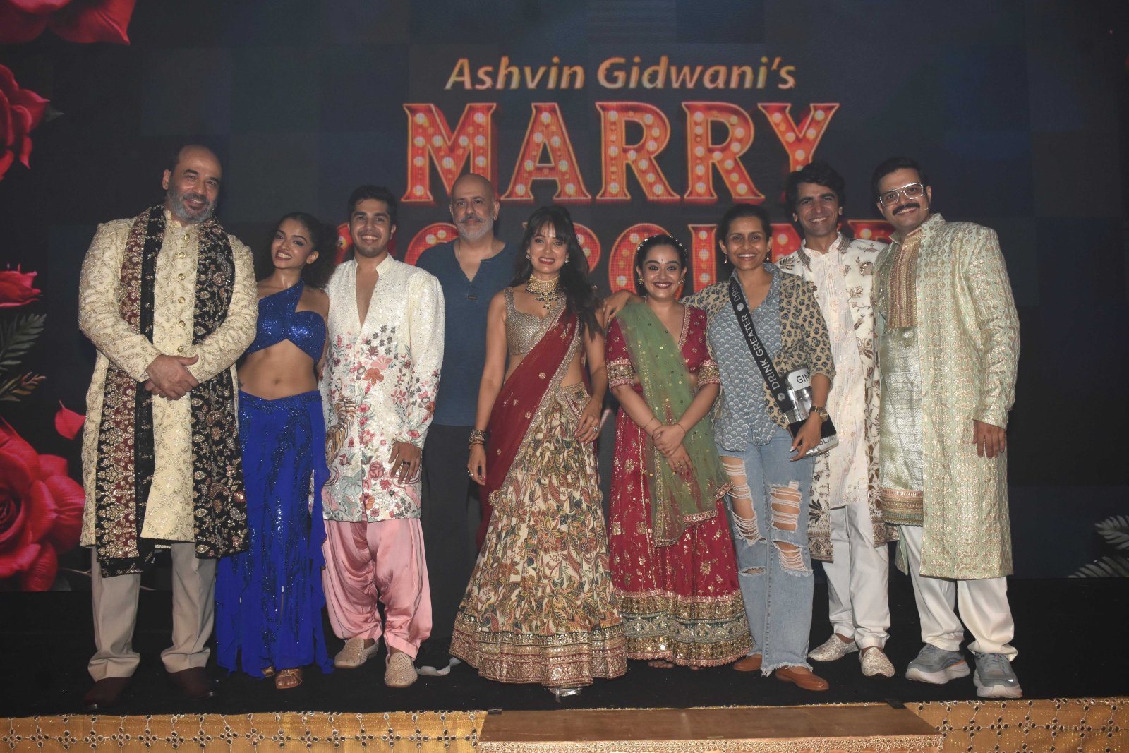 कुमार मंगलम बिड़ला विद्या मालवड़े-मोहन कपूर अभिनीत ‘मैरी गो राउंड - लेटस ब्लेम इट ऑन बॉलीवुड’ म्यूज़िकल मे हुए उपस्थित