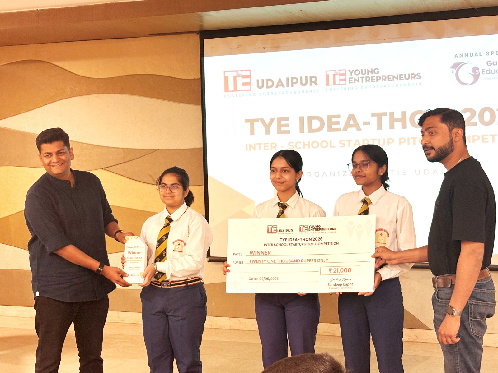 टी वाई ई आइडियाथॉन 2026 अंतर्विद्यालय प्रतियोगिता में महाराणा मेवाड़ पब्लिक स्कूल प्रथम