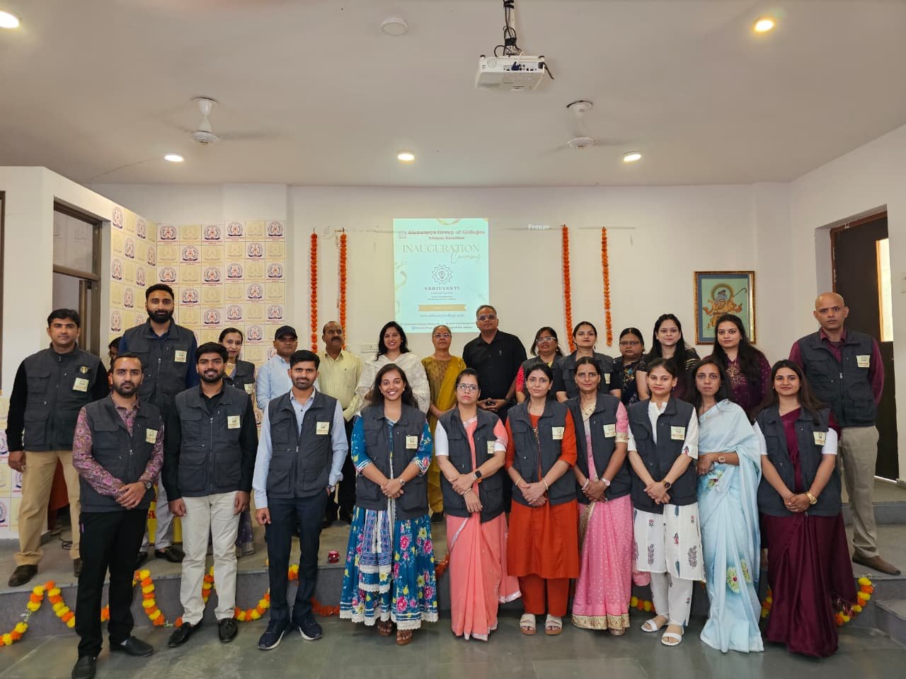 ऐश्वर्या कॉलेज के 5 दिवसीय“अभिव्यक्ति” महोत्सव का भव्य आगाज