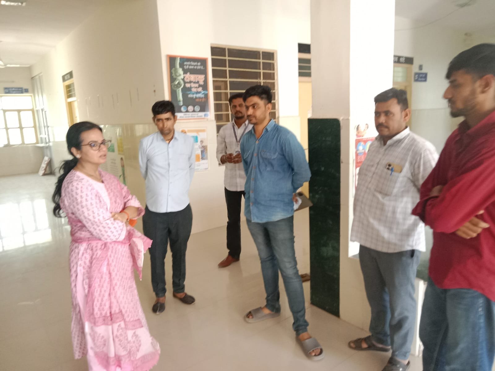 जिला कलक्टर ने पोकरण, खेतोलाई एवं लाठी के चिकित्सा संस्थानों का किया औचक निरीक्षण