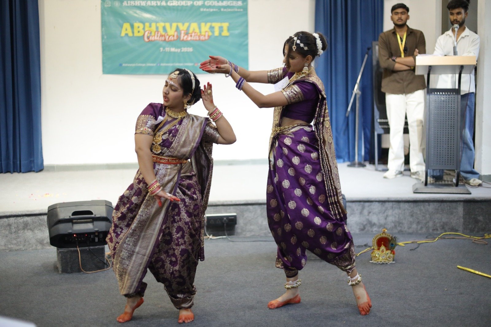 नृत्य, रंग और ऊर्जा से सराबोर रहा “अभिव्यक्ति” महोत्सव का चैथा दिन