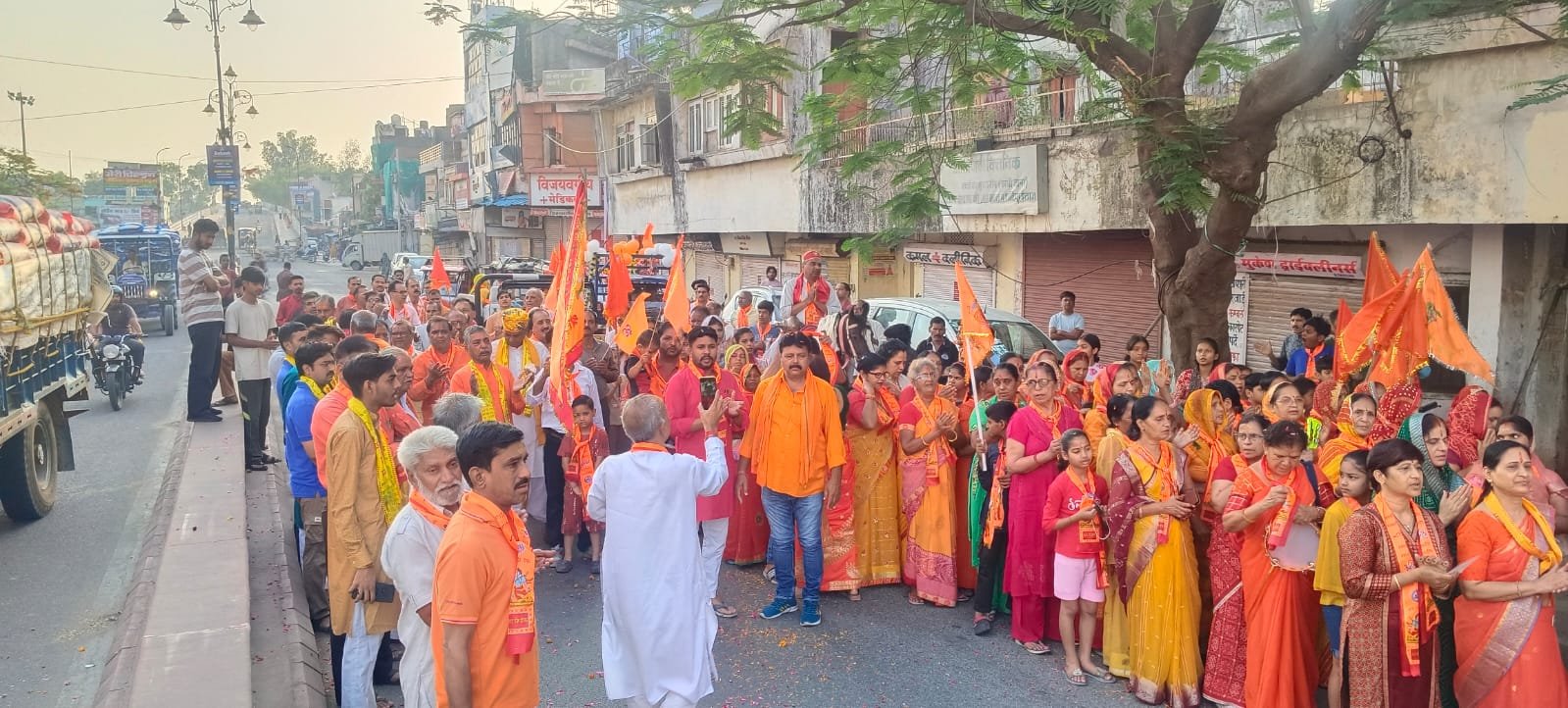 स्टेशन क्षेत्र में 108 दिवसीय श्रीराम प्रभात फेरी का समापन