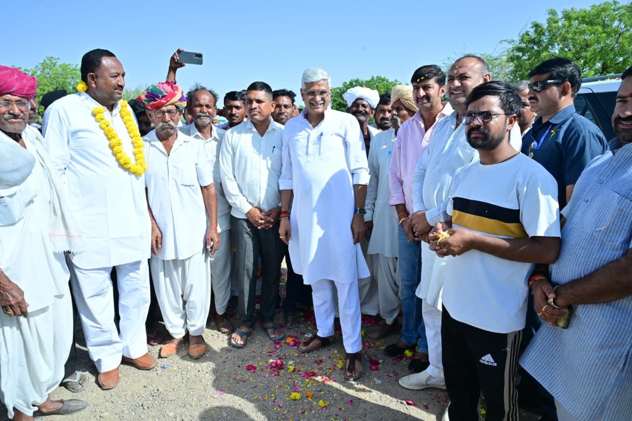 अंतिम व्यक्ति तक पहुंचे योजनाओं का लाभ : श्री शेखावत