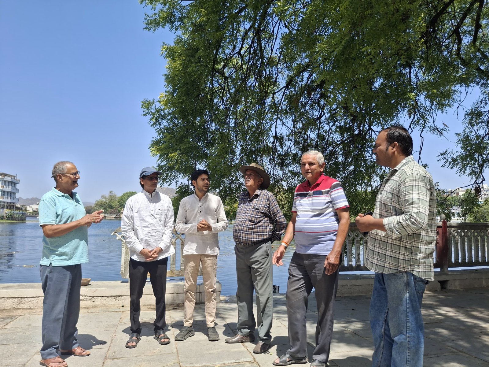 उदयपुर की झीलों, जैव विविधता, सांस्कृतिक विरासत तथा आध्यात्मिक गरिमा के लिए गंभीर खतरा