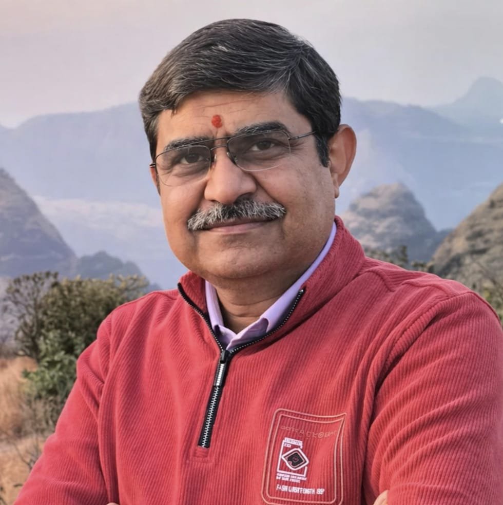 सपनों की उड़ान : नौकरी के पीछे नहीं, सफलता के आगे दौड़िए