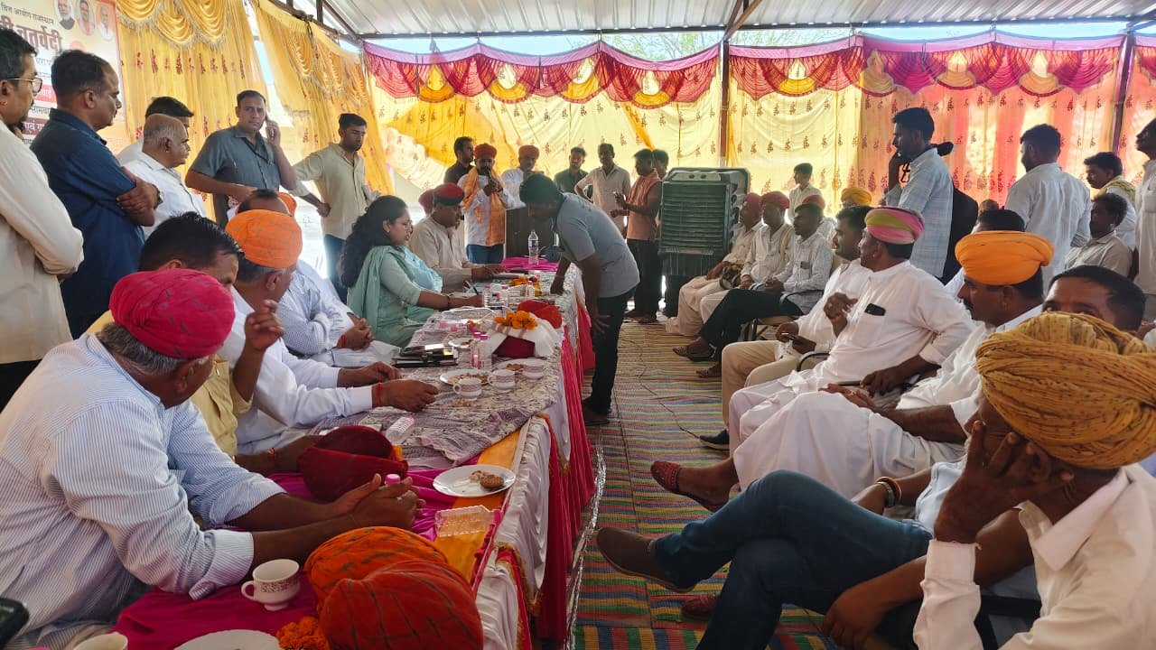 ग्राम रथ अभियान के तहत खींवसर में जनसुनवाई आयोजित