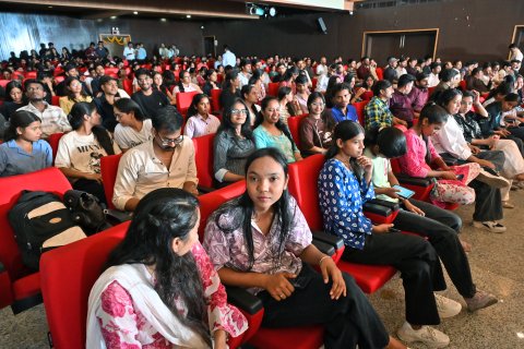 गीतांजलि हॉस्पिटल में अंतरराष्ट्रीय नर्सिंग दिवस उत्साह एवं गरिमा के साथ मनाया गया