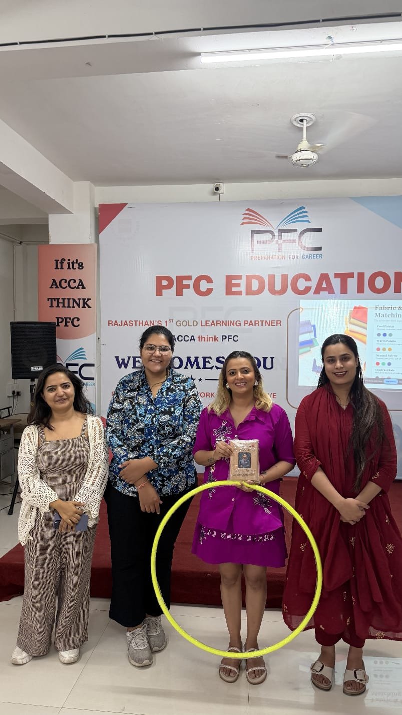आत्मविश्वास और सफलता के मंत्रों से गूंजा पीएफसी एजुकेशन, पल्लवी दोशी के प्रेरक सत्र ने छात्रों में भरा नया उत्साह