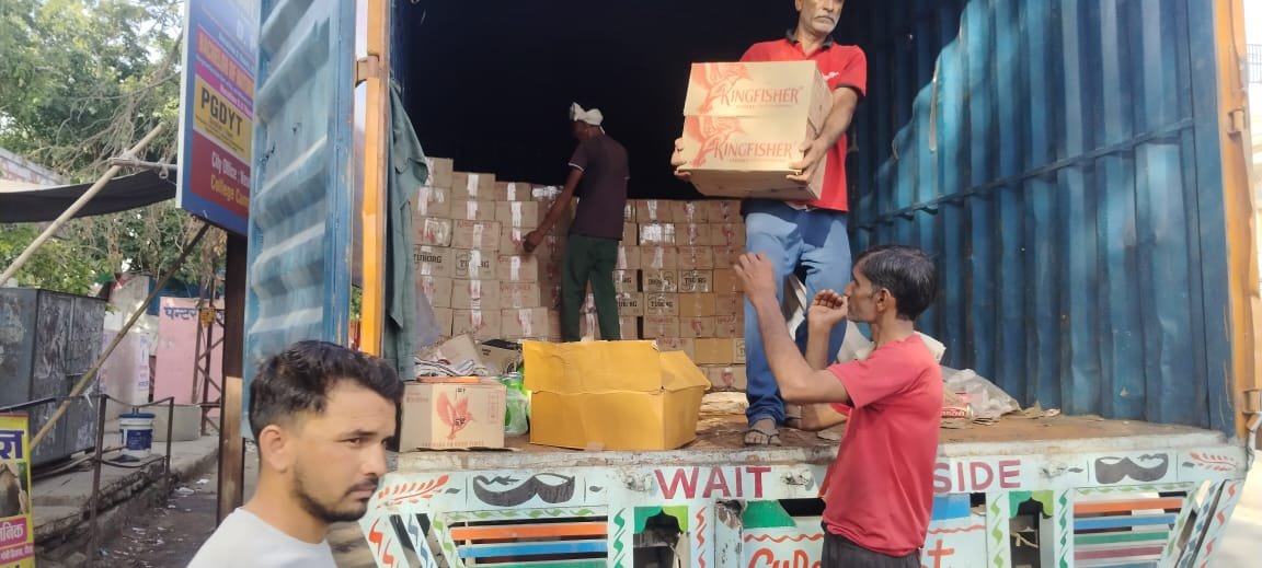 अन्य राज्य की अवैध शराब की एक और बड़ी खेप पकड़ी