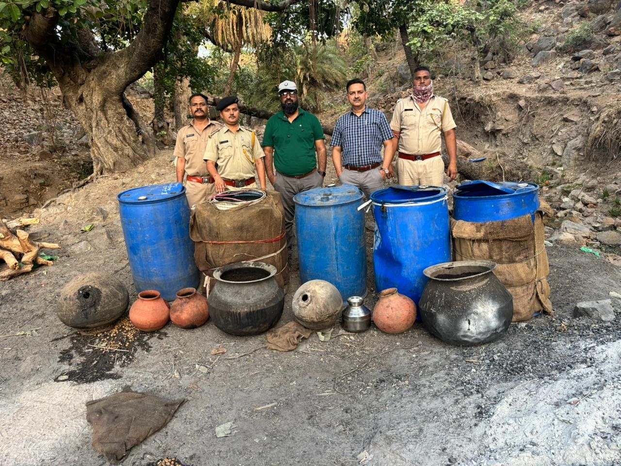 अवैध शराब के विरूद्ध अभियान