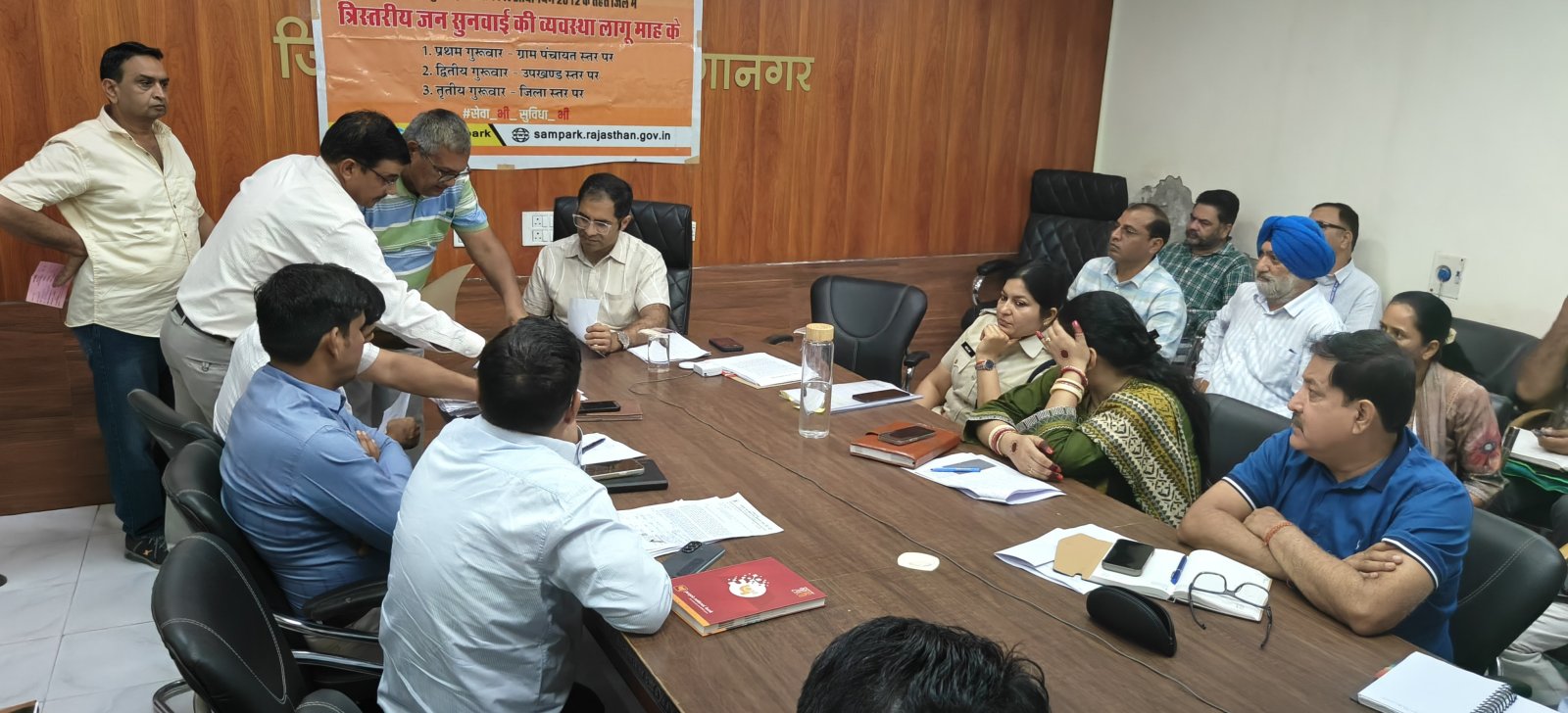 आमजन की परिवेदनाओं का निस्तारण सुनिश्चित करें अधिकारी