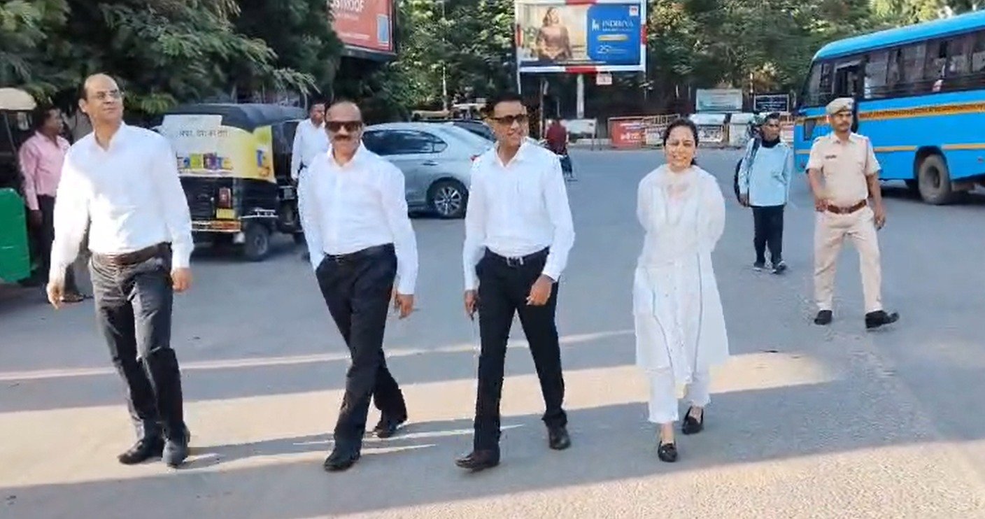 पैदल और साईकिल से कोर्ट पहुंचे न्यायाधीश
