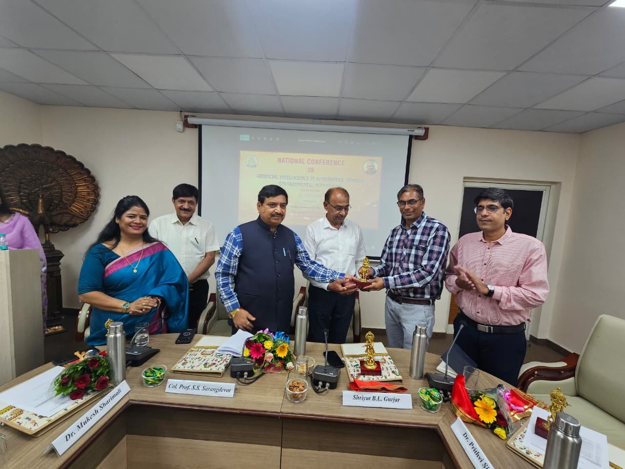 एआई मानव संवेदनाओं का विकल्प नहीं, सोचने की क्षमता को कर रहा प्रभावित - प्रो. सारंगदेवोत