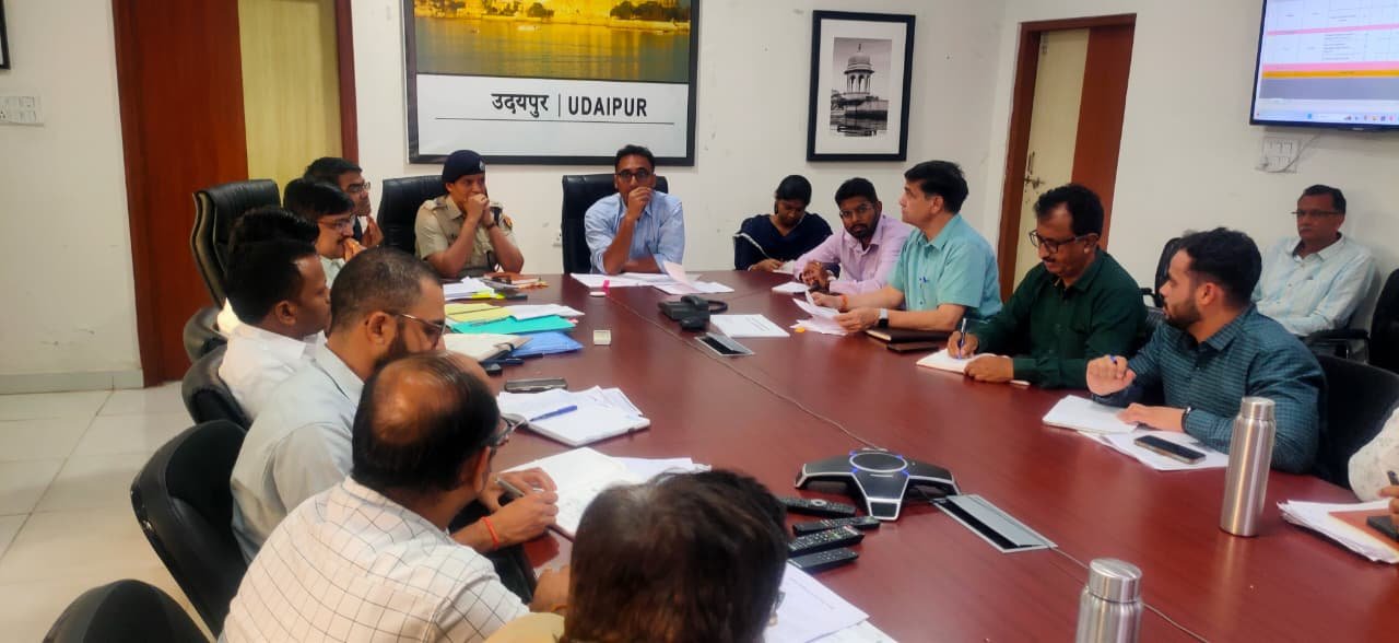 राष्ट्रीय राजमार्गों की सीमा में चिन्हित अतिक्रमण हटाने पर जोर