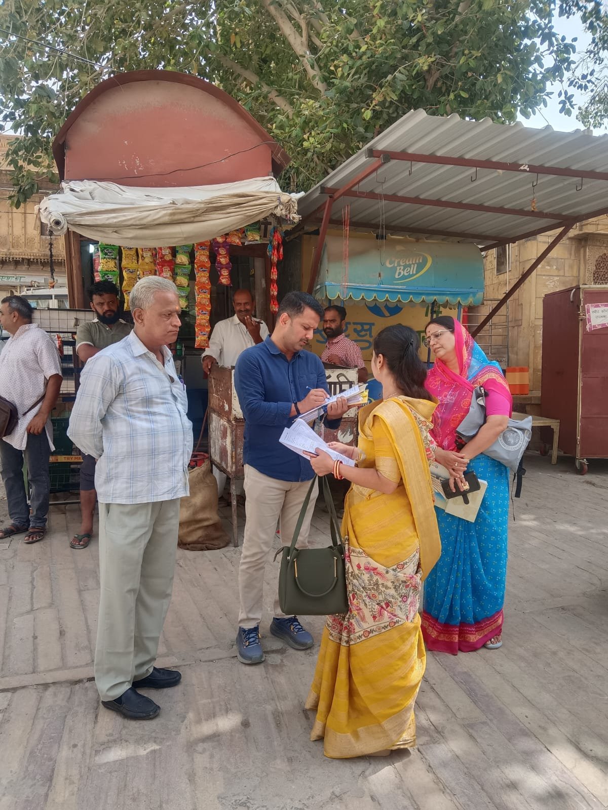 नगर जनगणना अधिकारी ने किया क्षेत्रीय निरीक्षण, 70 से 80 प्रतिशत कार्य पूर्ण