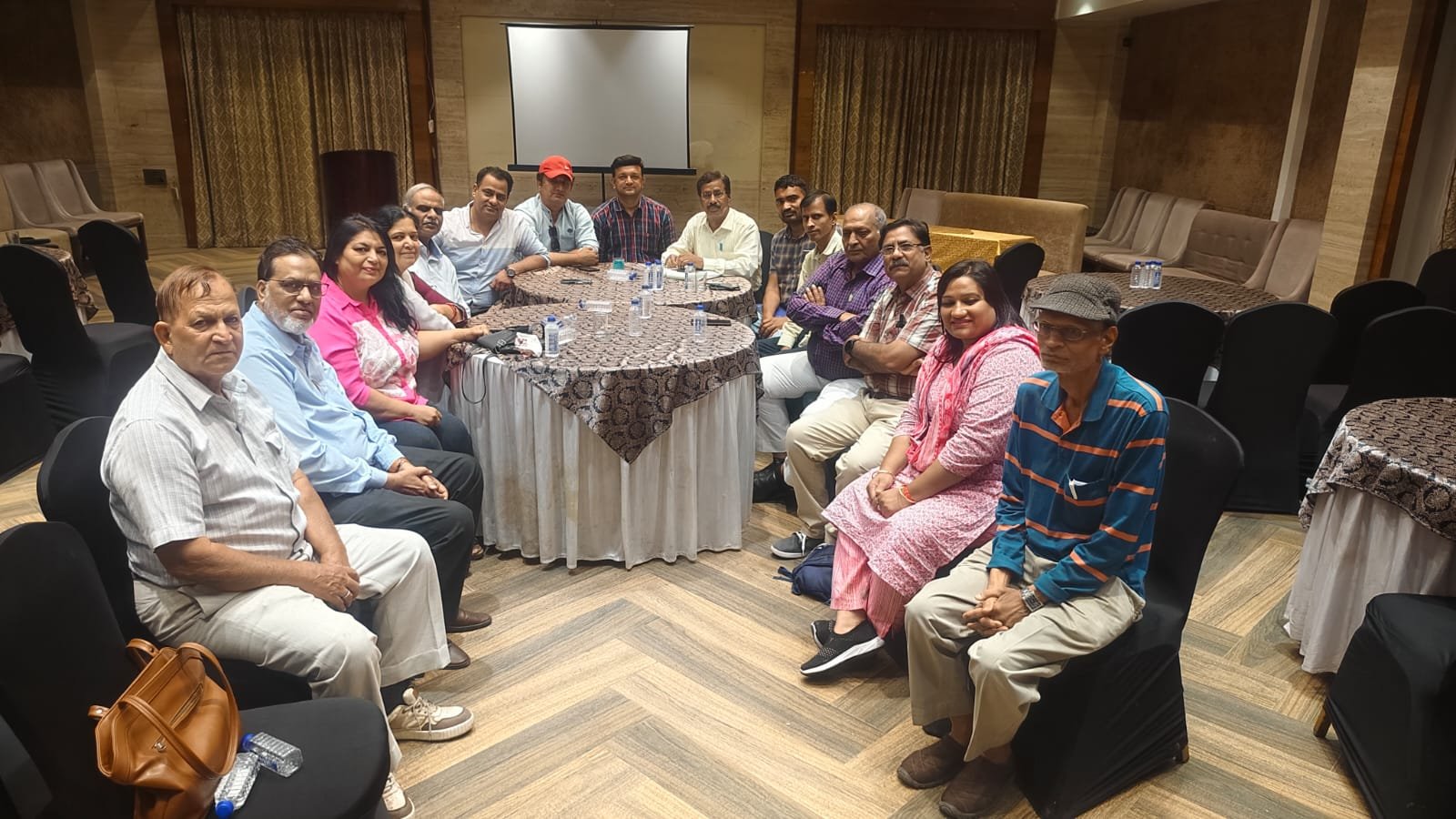 “मां सरस्वती मंदिर” का निर्माण इसी माह होगा शुरू, प्रतिदिन होगी विधि-विधान से पूजा-अर्चना : मुकेश माधवानी