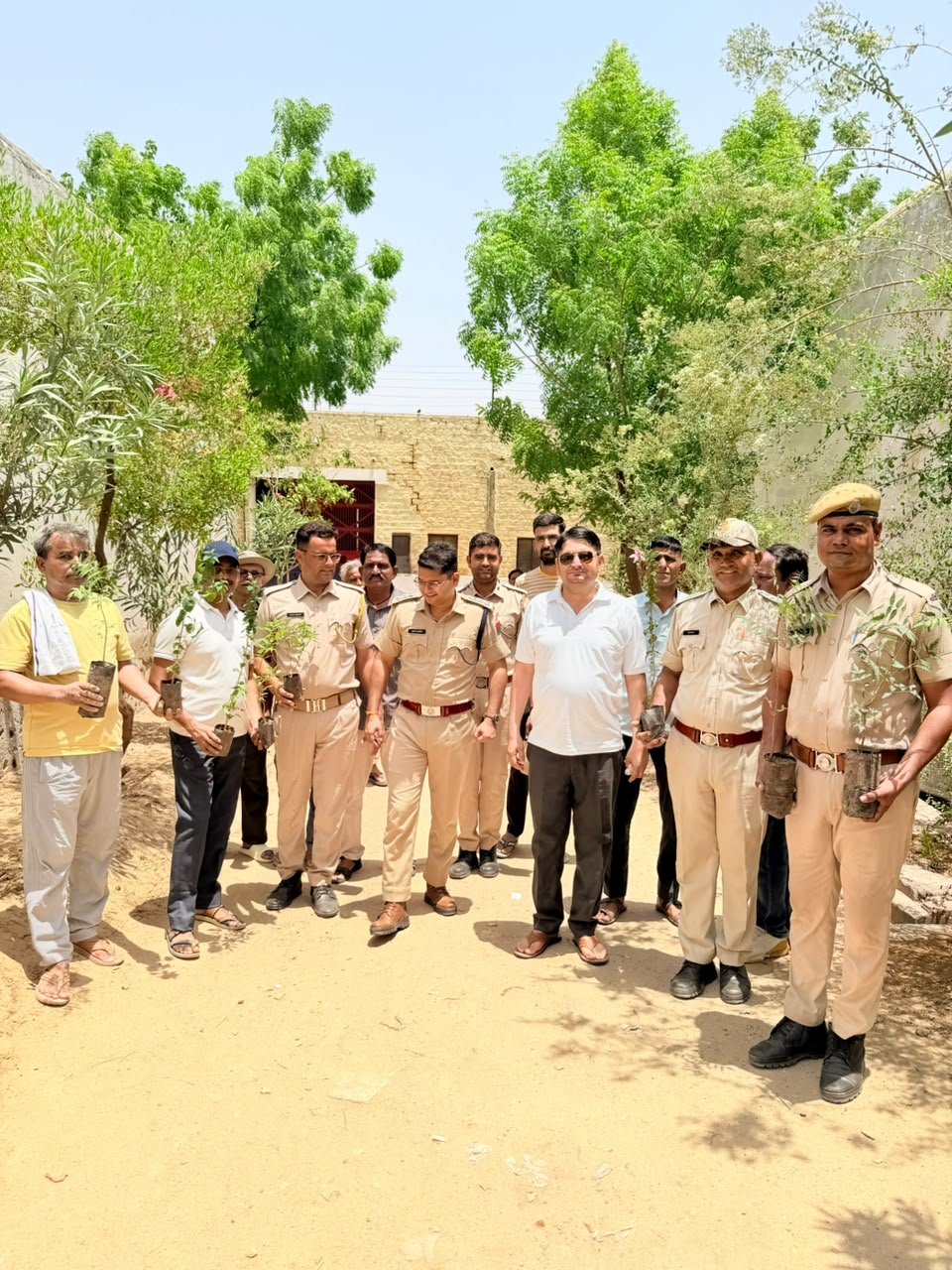 जेल की चारदीवारी से गूंजा हरियाली और पर्यावरण संरक्षण का संदेश