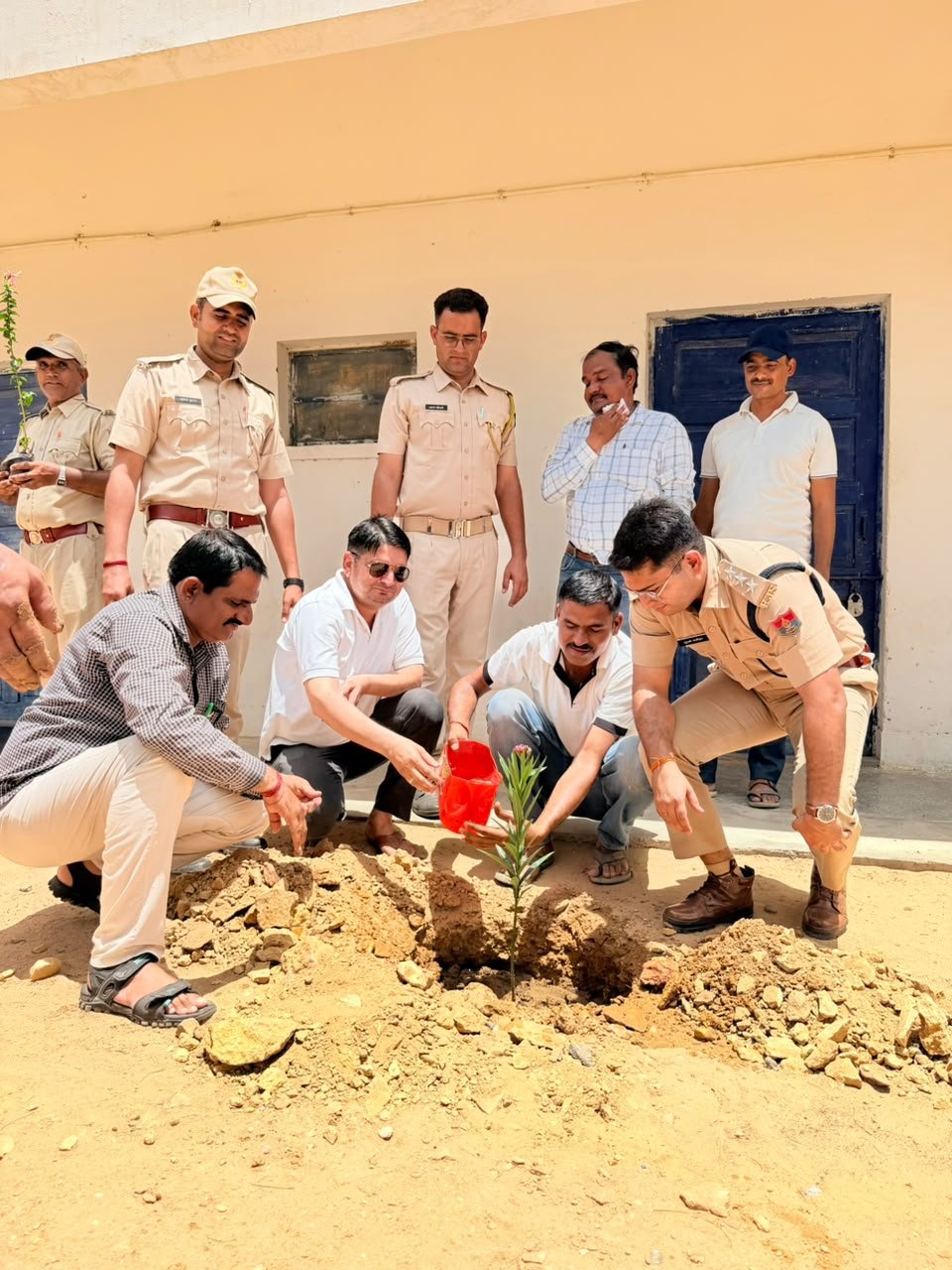 जेल की चारदीवारी से गूंजा हरियाली और पर्यावरण संरक्षण का संदेश