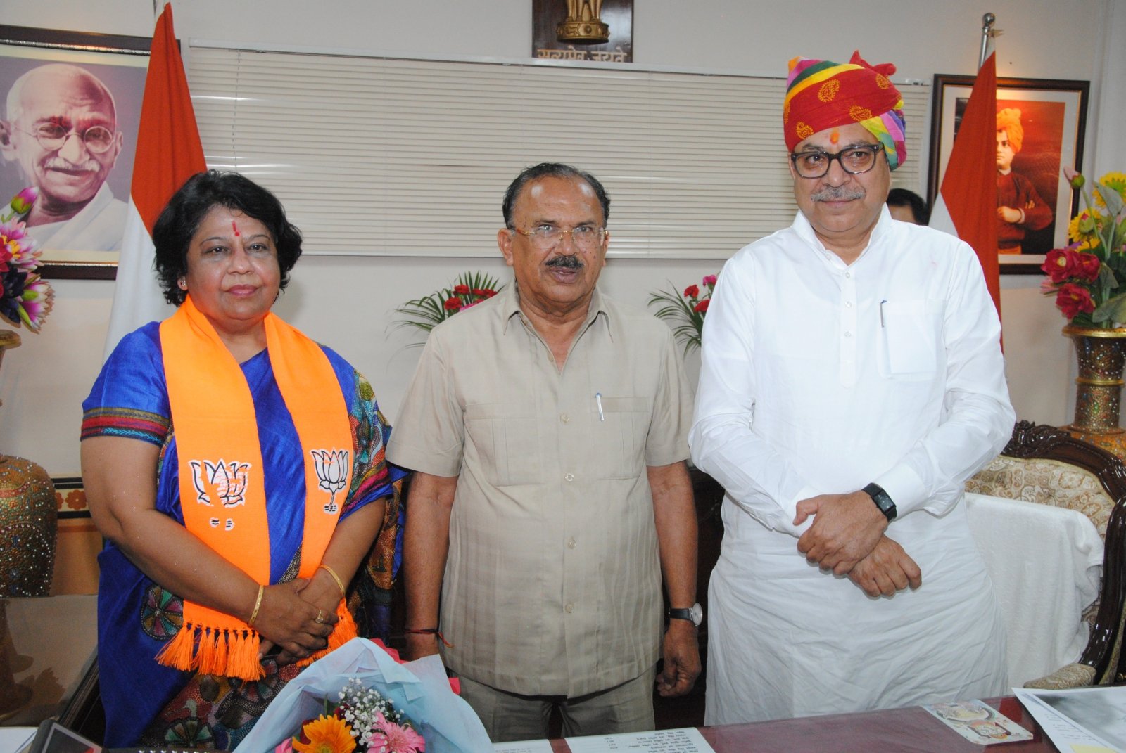 विधानसभाध्यक्ष वासुदेव देवनानी से मुख्यमंत्री भजन लाल शर्मा, भाजपा के नव नियुक्त प्रदेश संगठन महामंत्री अजेय कुमार और प्रदेश भाजपा अध्यक्ष सांसद मदन राठौड़ ने की शिष्टाचार मुलाकात*