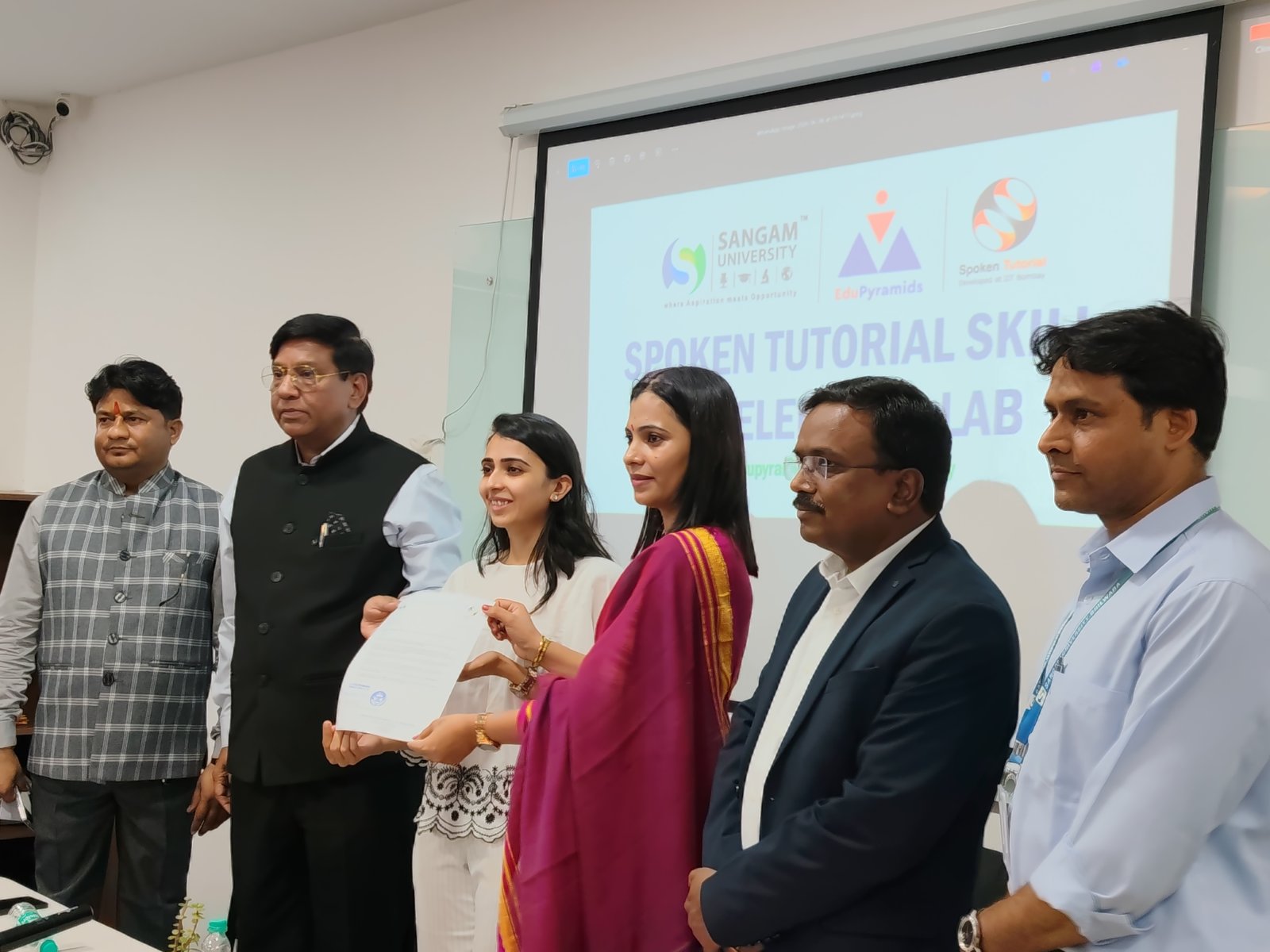 ####Prof. Karunesh Saxena Leads a New Era of Skill-Based Learning at Sangam University