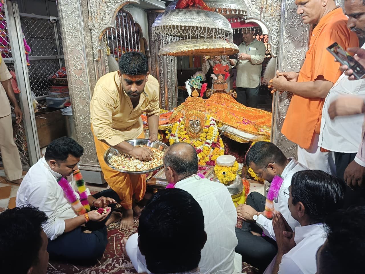 विशेष पूजा-अर्चना एवं मंगलकामना कार्यक्रम आयोजित