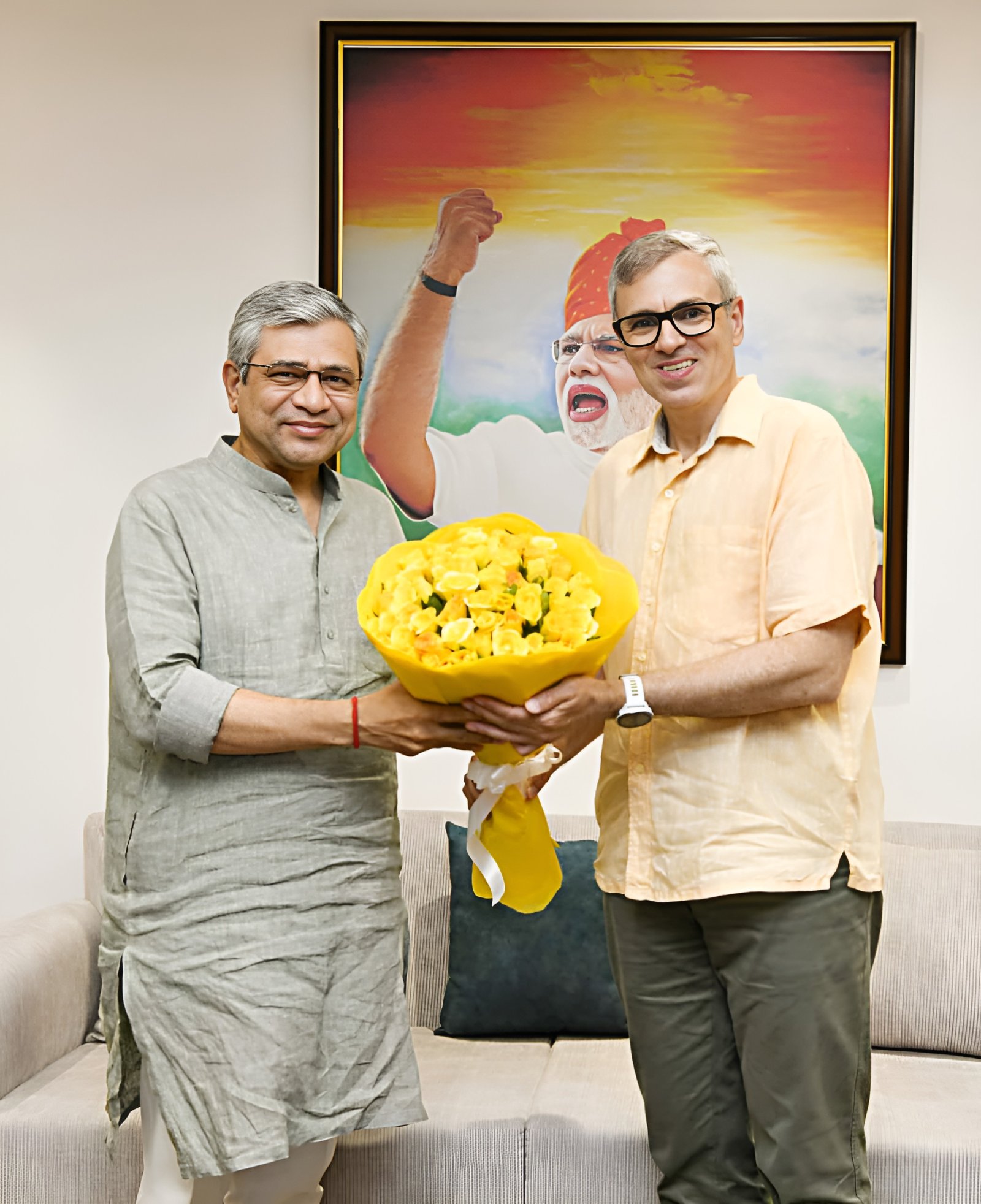 Railway Minister Ashwini Vaishnaw Meets J&K Chief Minister Omar Abdullah;