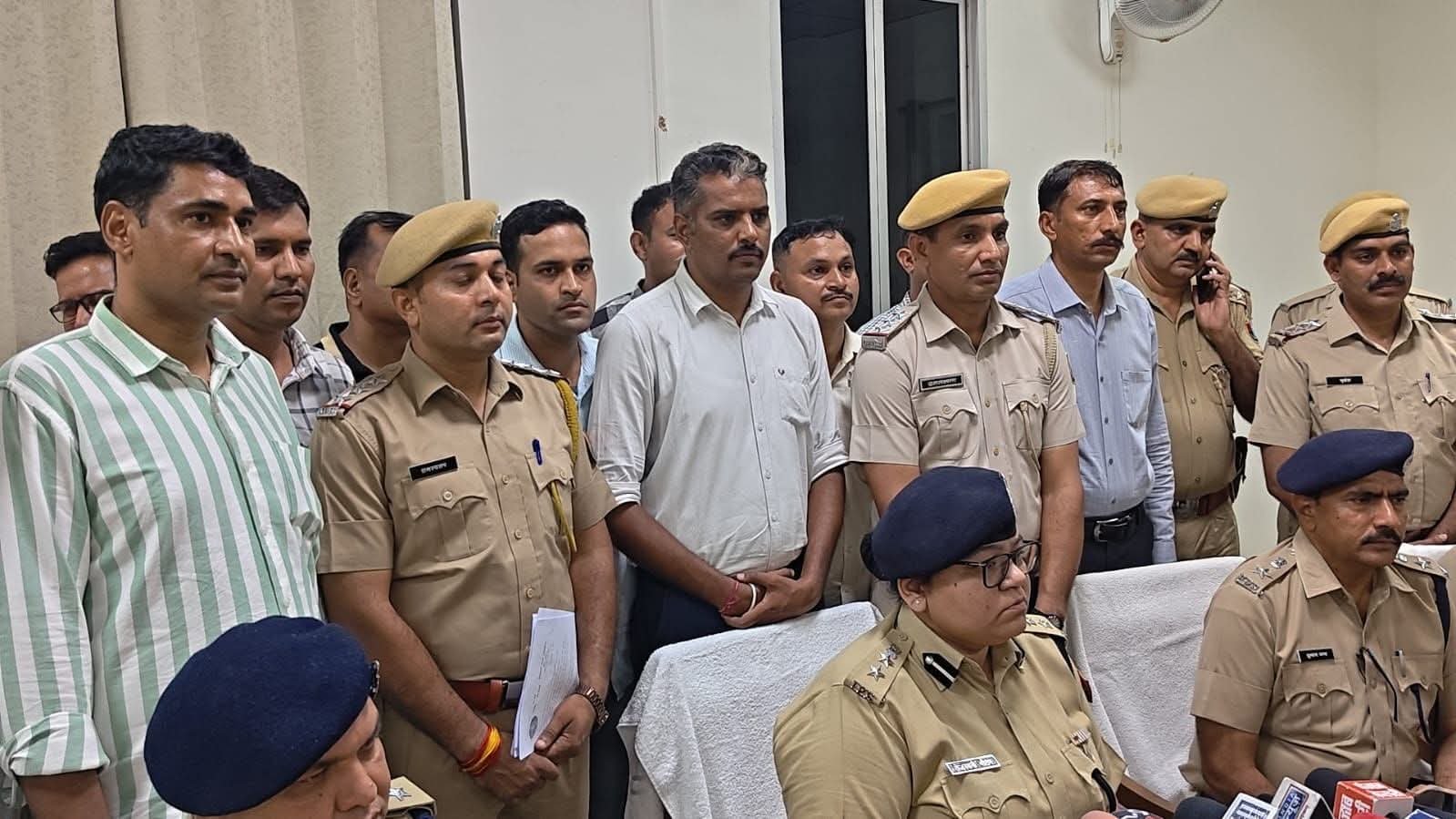 ###Police Team Behind the Breakthrough in Mahant Devanand Murder Case