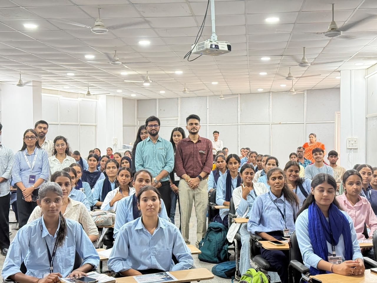 भविष्य की राह दिखाता सेमिनार
