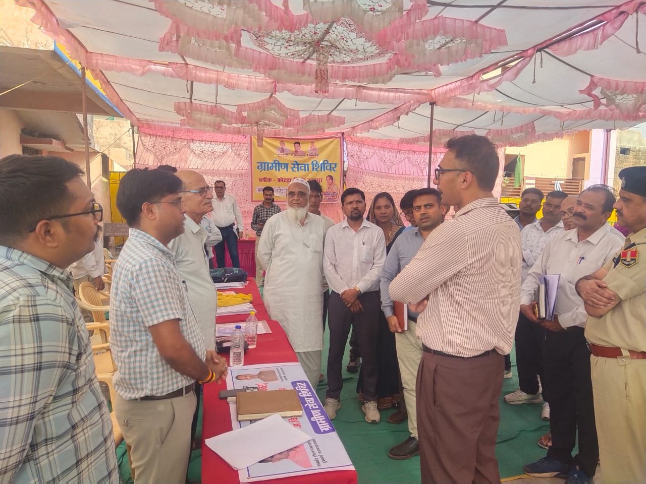 जिला कलक्टर गौरव अग्रवाल पहुंचे कोटड़ा