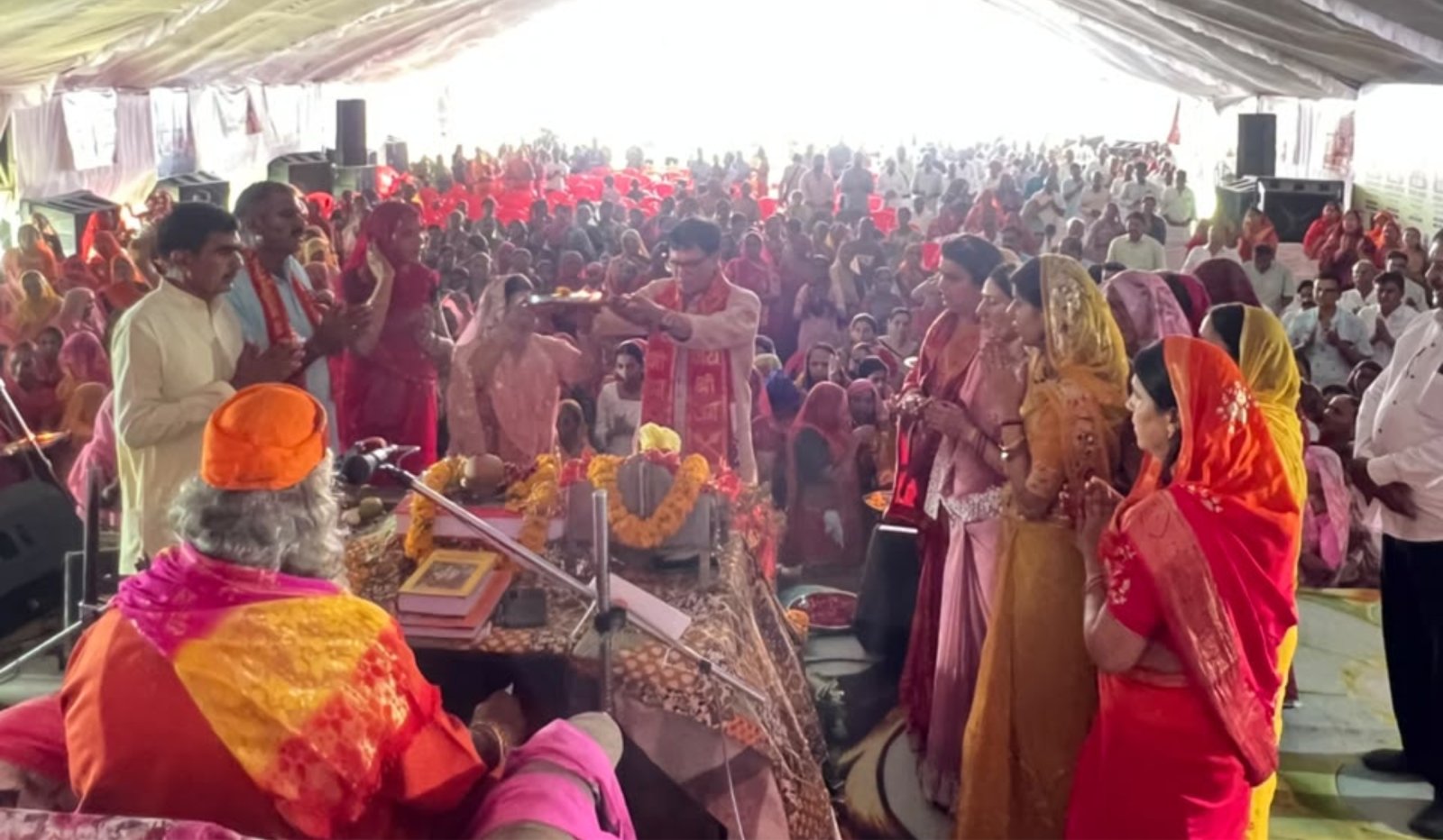 क्यों इतना इतराए रे ओ माटी के पुतले...