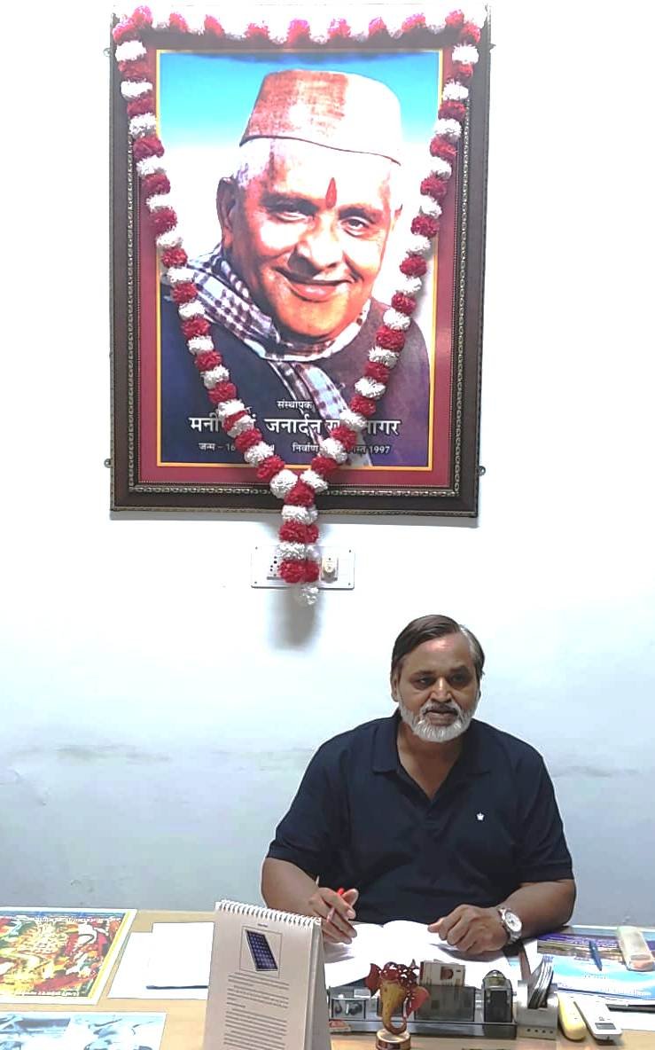 Gems of A Genius : Major Works of Manishi Pdt. Janardan Rai  Nagar