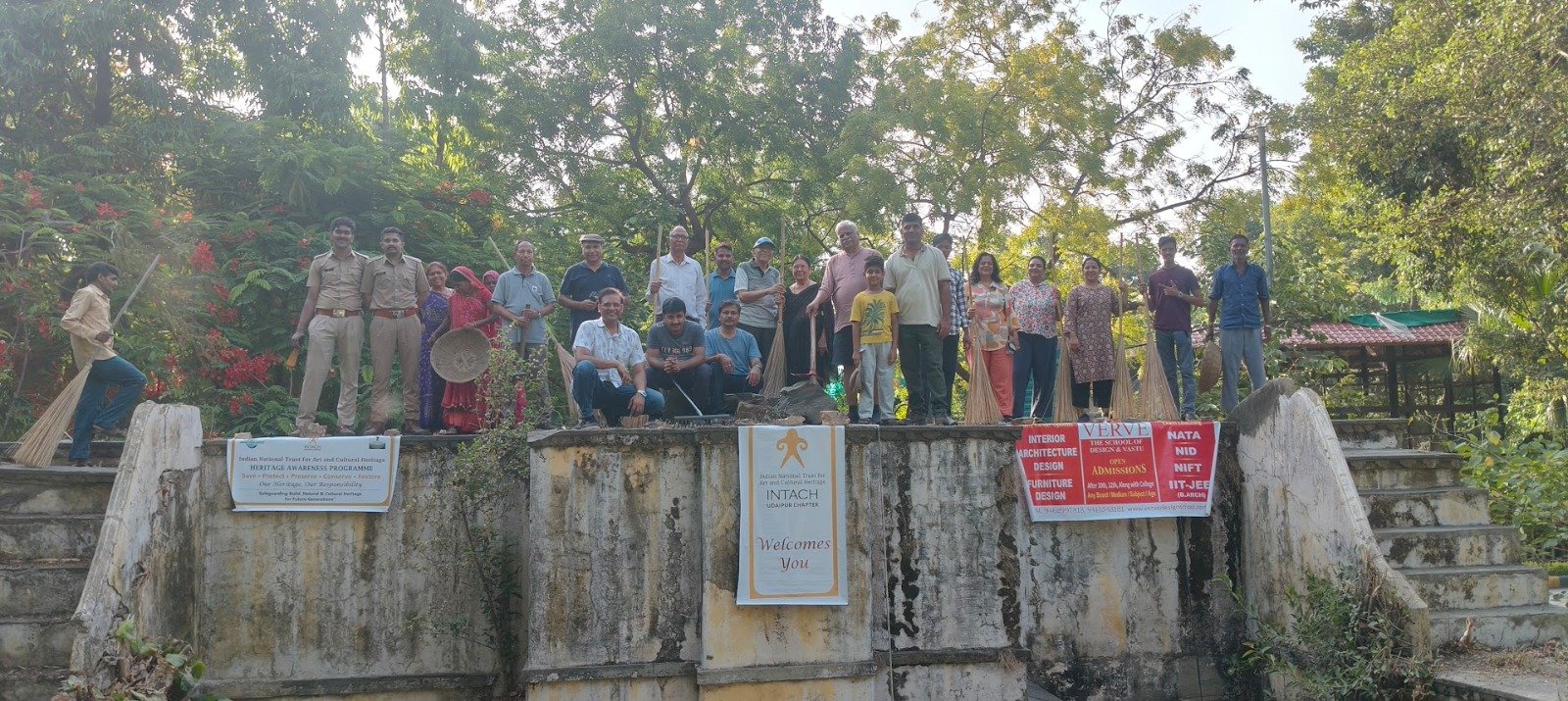 इंटैक द्वारा पक्षी उद्यान बावड़ी में चला विशेष संरक्षण एवं सफाई अभियान