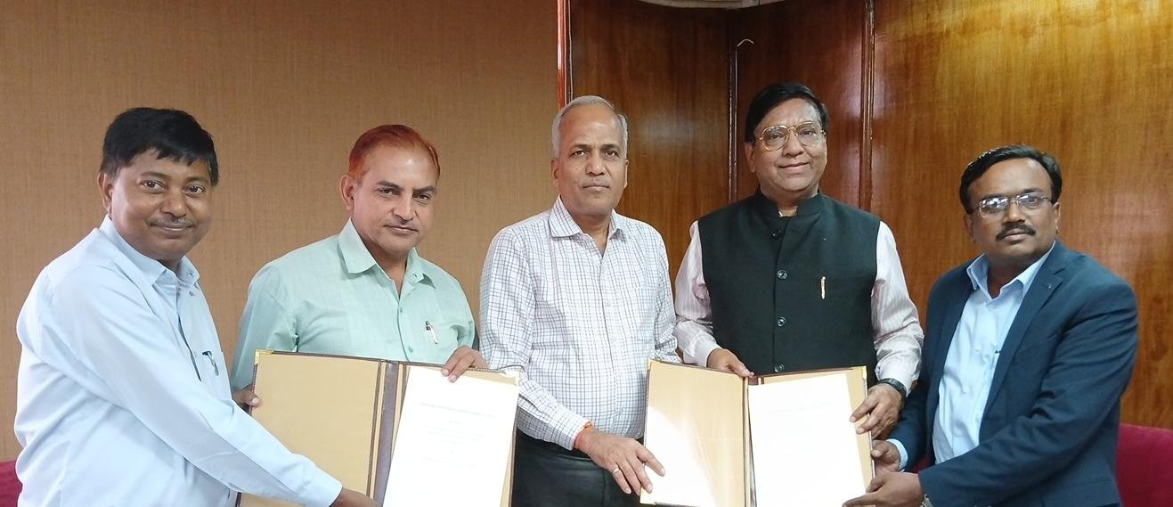 उच्च शिक्षा में गुणवत्ता बढ़ाने हेतु संगम विश्वविद्यालय ने महर्षि दयानंद सरस्वती विश्वविद्यालय, अजमेर के साथ किया ऐतिहासिक समझौता