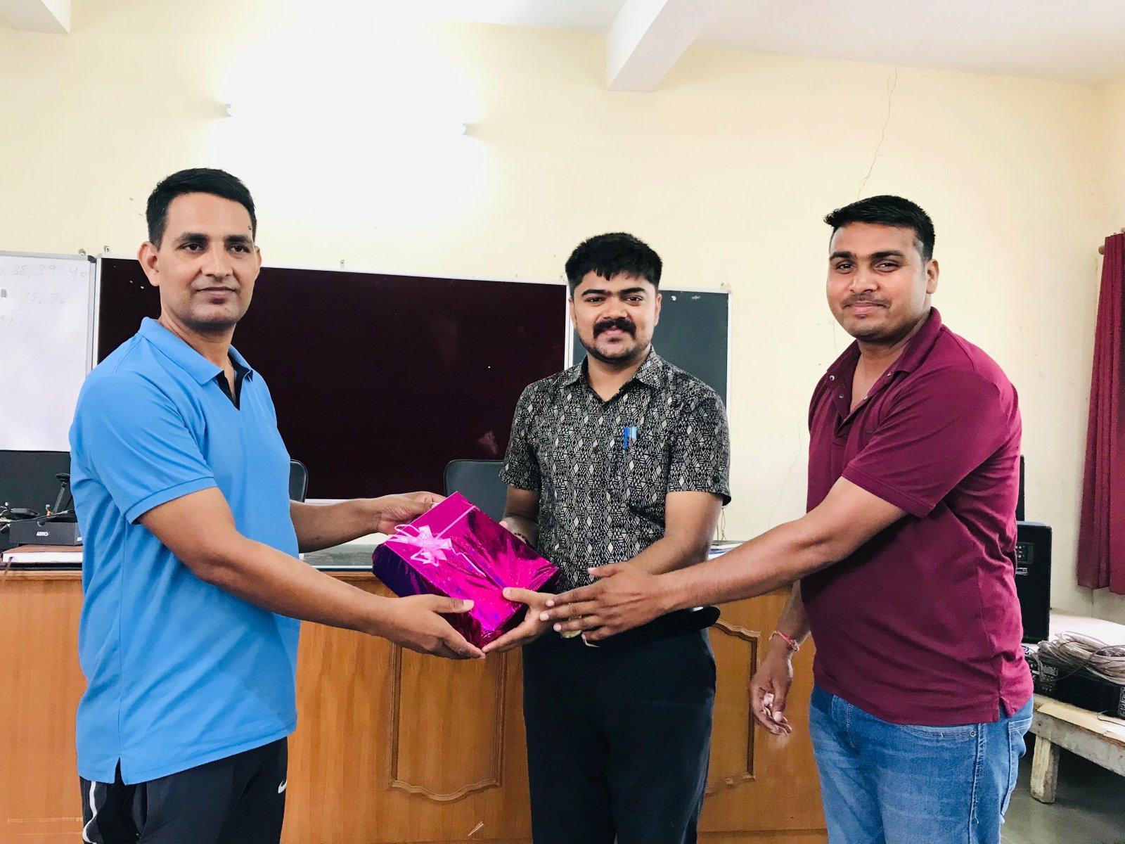 एनसीसी प्रशिक्षण शिविर में युवाओं को किया प्रेरित संघर्ष, सकारात्मक सोच और सोशल मीडिया के प्रभावी उपयोग पर दिया प्रेरक व्याख्यान : भुवनेश चौबीसा