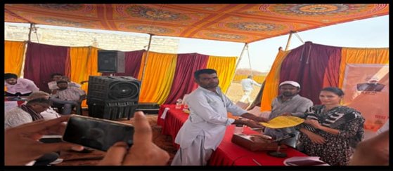 ग्रामीण सेवा शिविर-2026 छत्रैल निवासी करीम खान की वर्षों बाद हुई मुराद पूरी, मिला घर का मालिकाना हक सरकार का जताया आभार, शिविर से मिली राहत