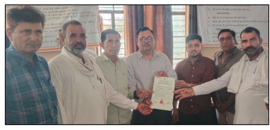 ग्रामीण सेवा शिविर में लाभार्थियों को मिले आवासीय भूखण्ड के पट्टे