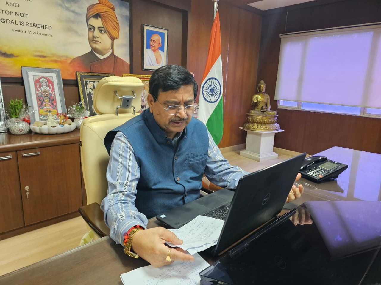 विश्व योग दिवस के उपलक्ष्य में संगोष्ठी आयोजित