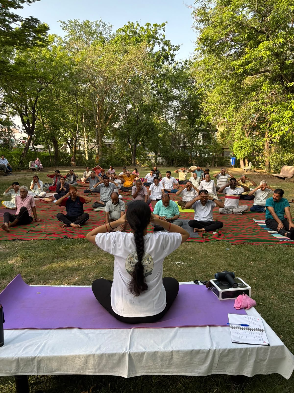 विश्व योग दिवस पर पर्यावरण प्रेमियों ने अपनाया योग का संकल्प, 