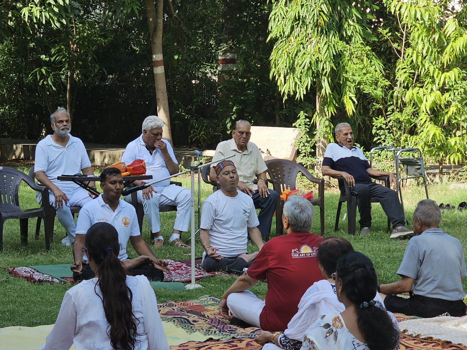 मोती मगरी स्थित पार्क में 115 व्यक्तियों ने मनाया अंतर्राष्ट्रीय योग दिवस