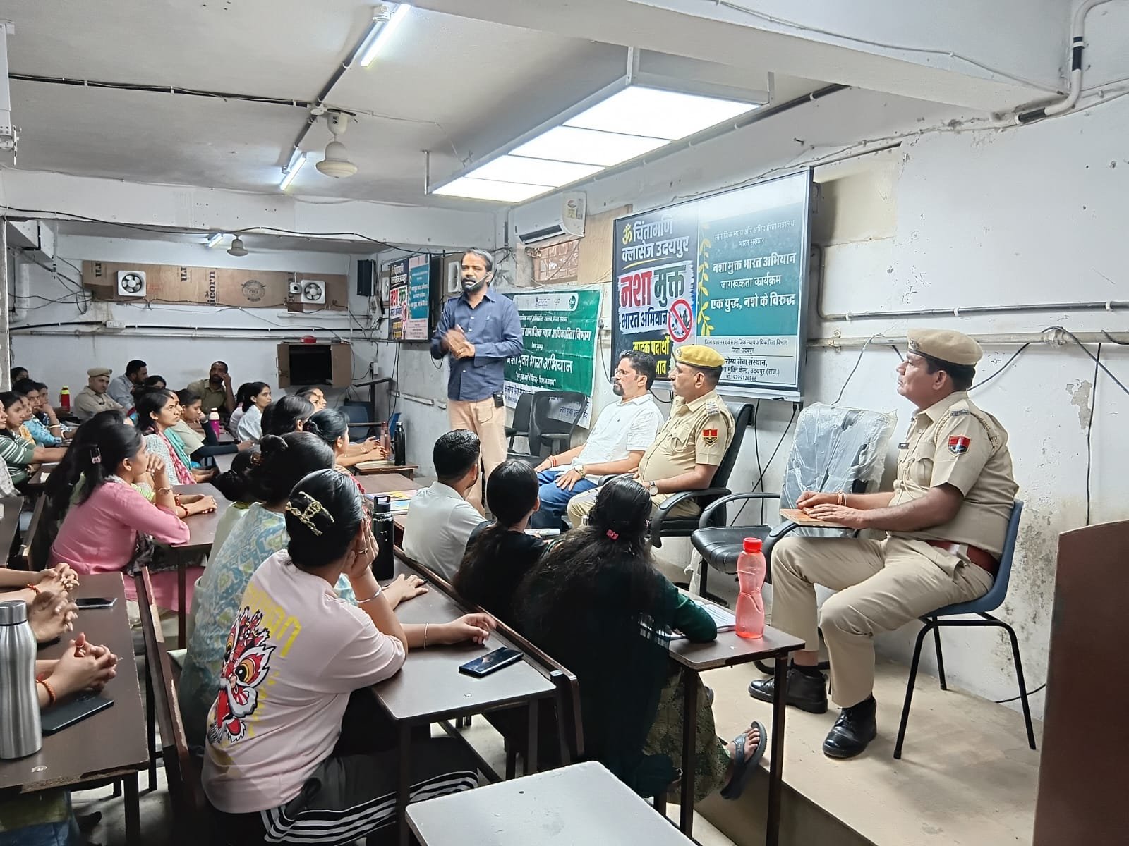 Impact of “Operation Lakshman Rekha”: Information Box Installed at Om Chintamani Coaching, Strict Action Against Drug Traffickers Within 500-Metre Radius