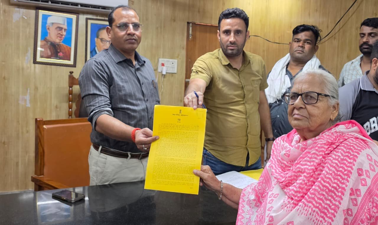 शहरी सेवा शिविरों में नगर परिषद श्रीगंगानगर की बड़ी उपलब्धि, सैकड़ों प्रकरणों का मौके पर निस्तारण कर आमजन को दी राहत।
