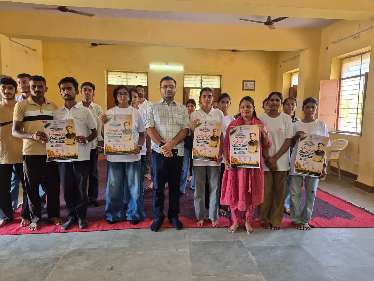 बंकिम चंद्र चट्टोपाध्याय की जयंती पर सामूहिक ’वन्दे मातरम् गायन का हुआ आयोजन