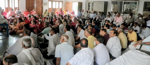 केशवधाम में हुई भक्ति और गुणानुवाद सभा