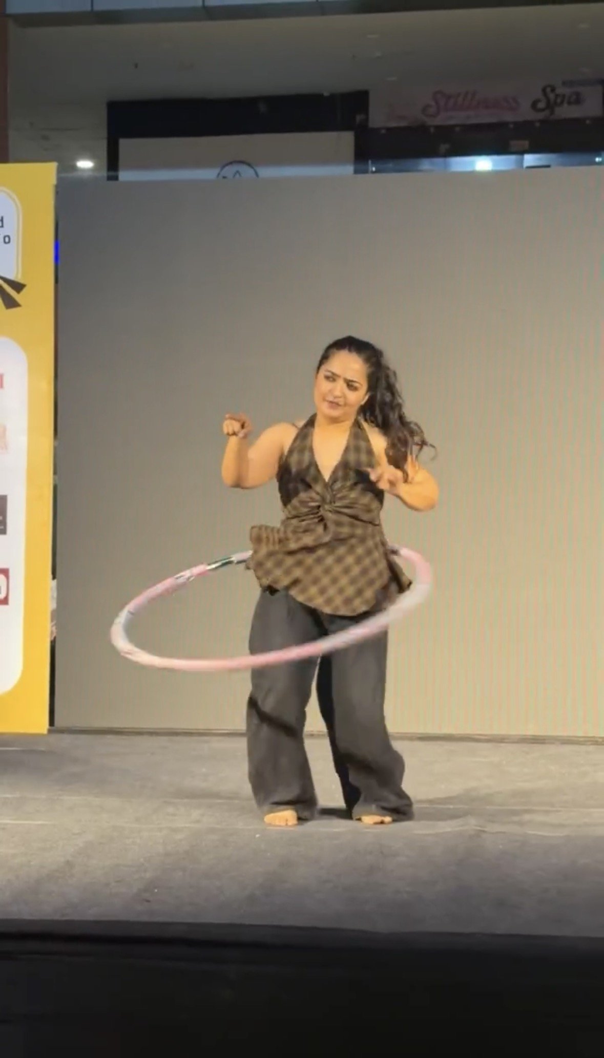 Hooping Queen Meenakshi Bherwani Brings Glory to Udaipur with Limca Book of Records Recognition