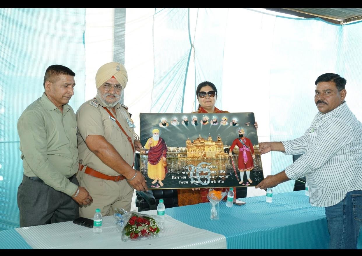 कंपनी कमांडर नत्था सिंह 36 वर्ष की सेवाओं के पश्चात हुए सेवानिवृत्त