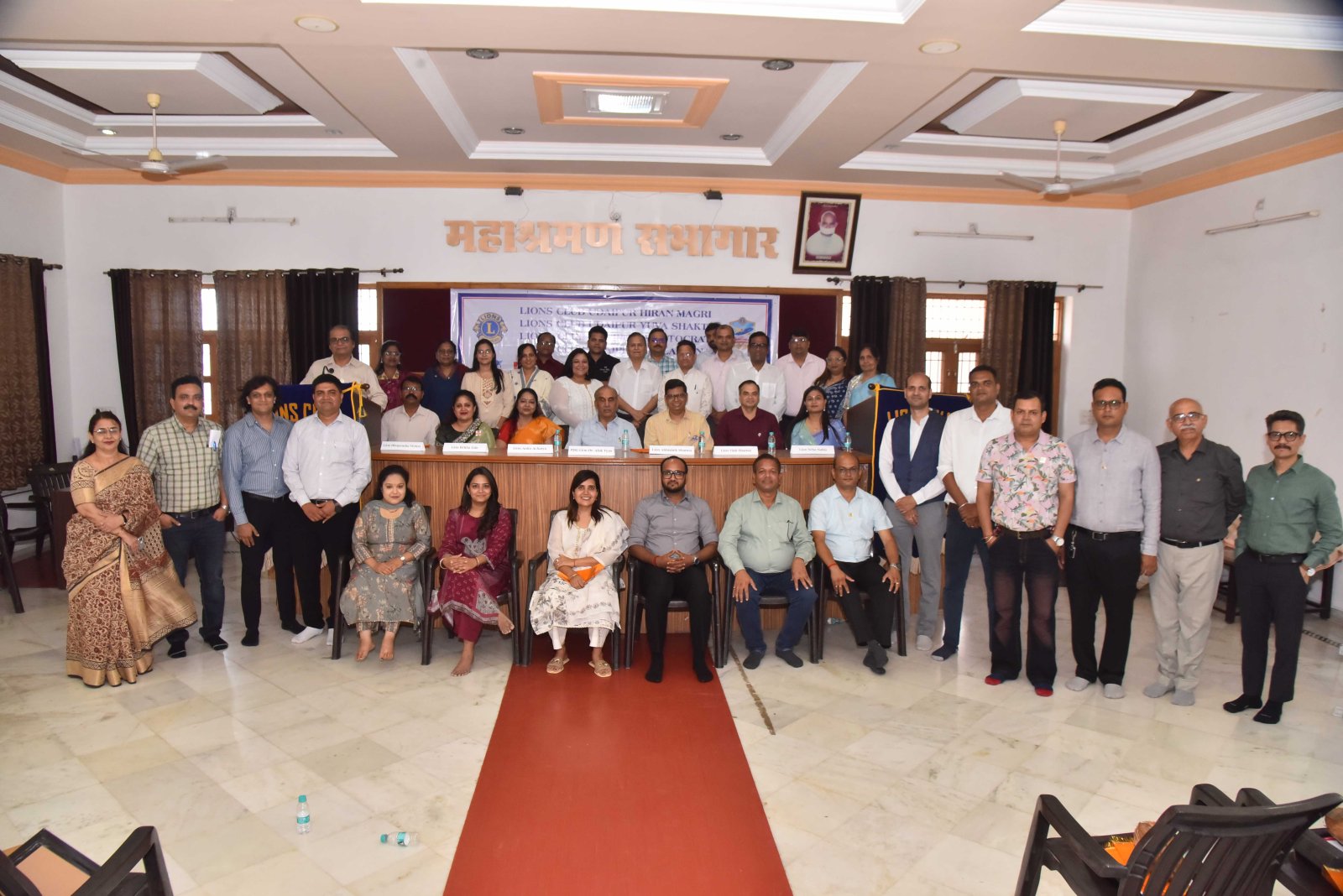 डॉक्टर्स डे एवं सीए डे पर 20 विशिष्ट हस्तियों का सम्मान, लायंस क्लबों ने सेवा और समर्पण को किया नमन